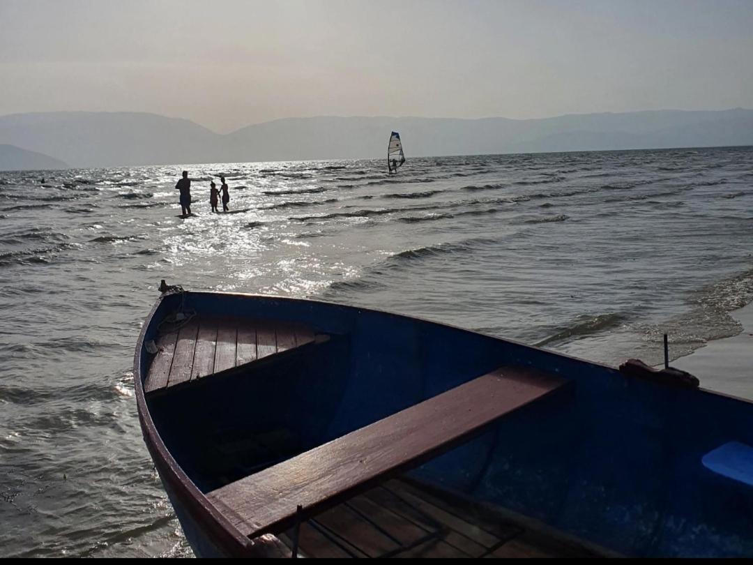Villa Altiparmak Resen Buitenkant foto